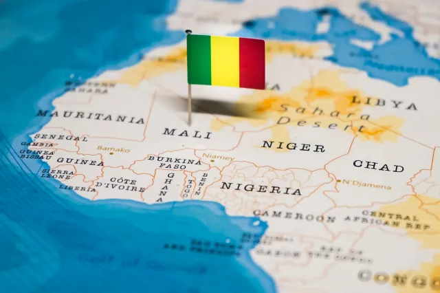 Zamach samobójczy w Mali. Zginęło 9 osób, ponad 60 zostało rannych