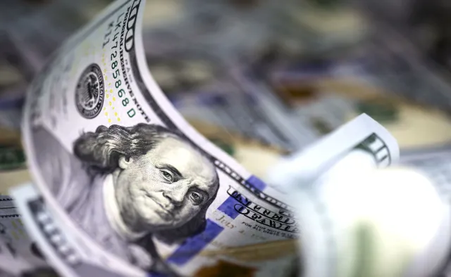 W Afganistanie brakuje dolarów. Rezerwy walutowe banku centralnego są niedostępne dla talibów