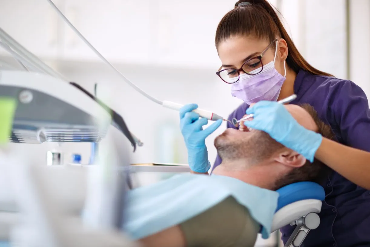 dentysta zęby leczenie stomatolog