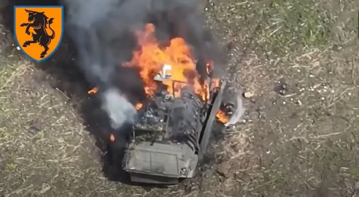 Rosyjski atak zmasakrowany w deszczu ognia. Mocne nagranie z frontu