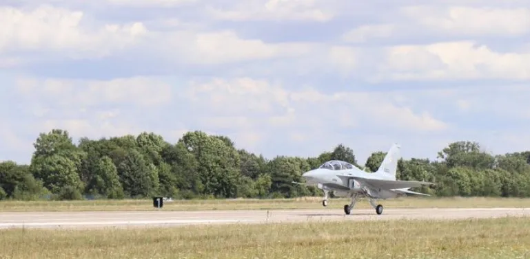 Szef MON: Sukcesem zakończyły się testy samolotów bojowych FA-50