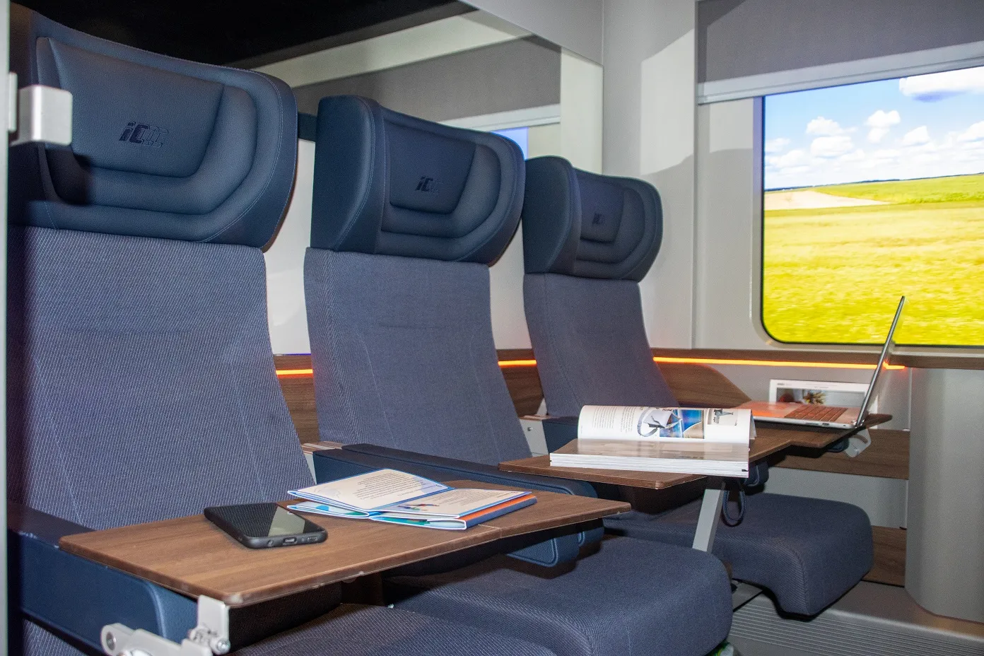 Makieta nowego przedziału PKP Intercity. Stoliki