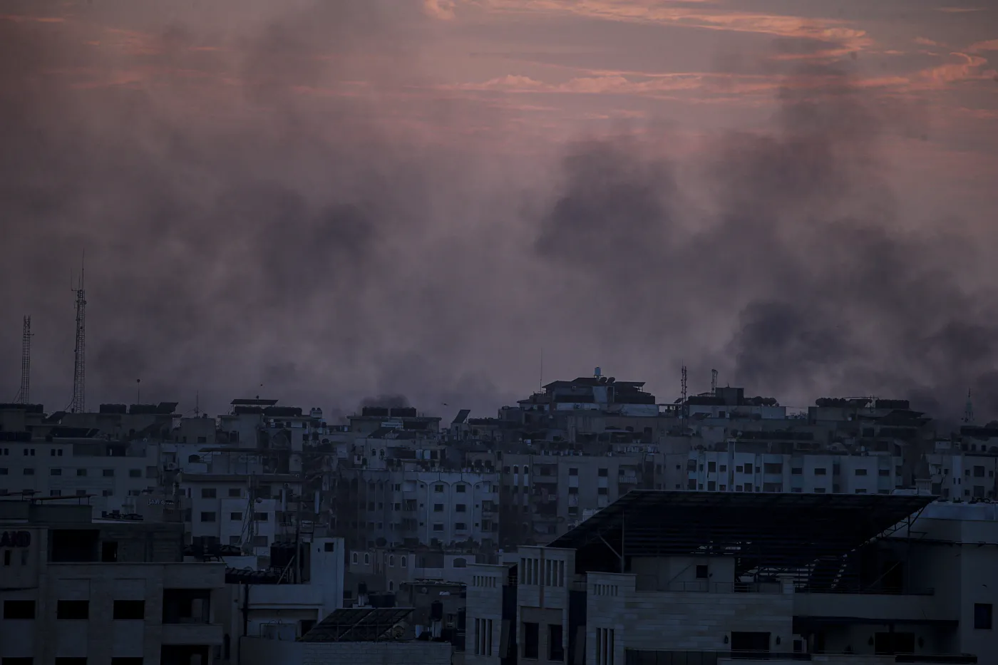 Generał Cohen: Żołnierze Sił Obronnych Izraela są "u bram miasta Gaza"