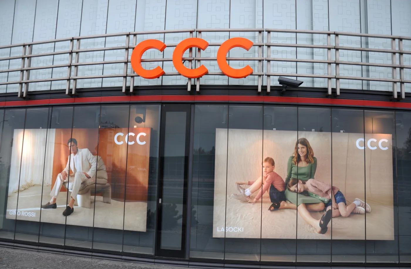 CCC może mieć 800-850 mln zł EBITDA w 2023: 2024; w IV kw. sprzedaż rośnie o 10% r: r