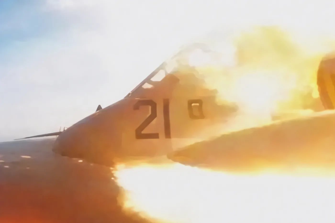 Ukraiński pilot nie zdążył zareagować. Przerażające nagranie ze skrzydła Su-25