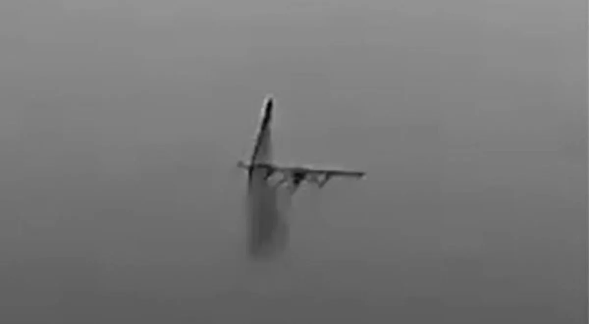Dron FP-1 lub FP-2 strzela w Rosjan