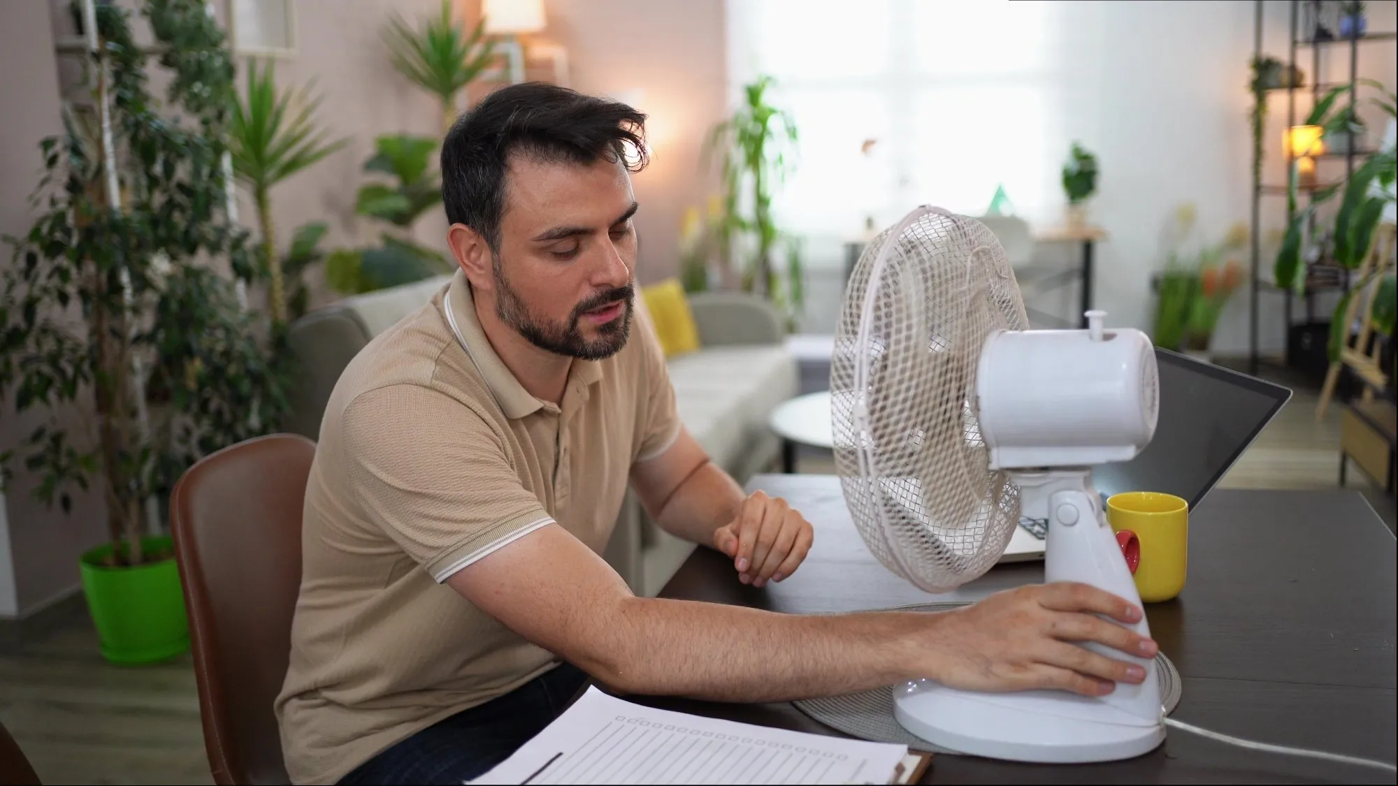Koniec z pracą w upale. Pracownik będzie mógł odmówić stawienia się w pracy, jeżeli temperatura będzie zbyt wysoka?