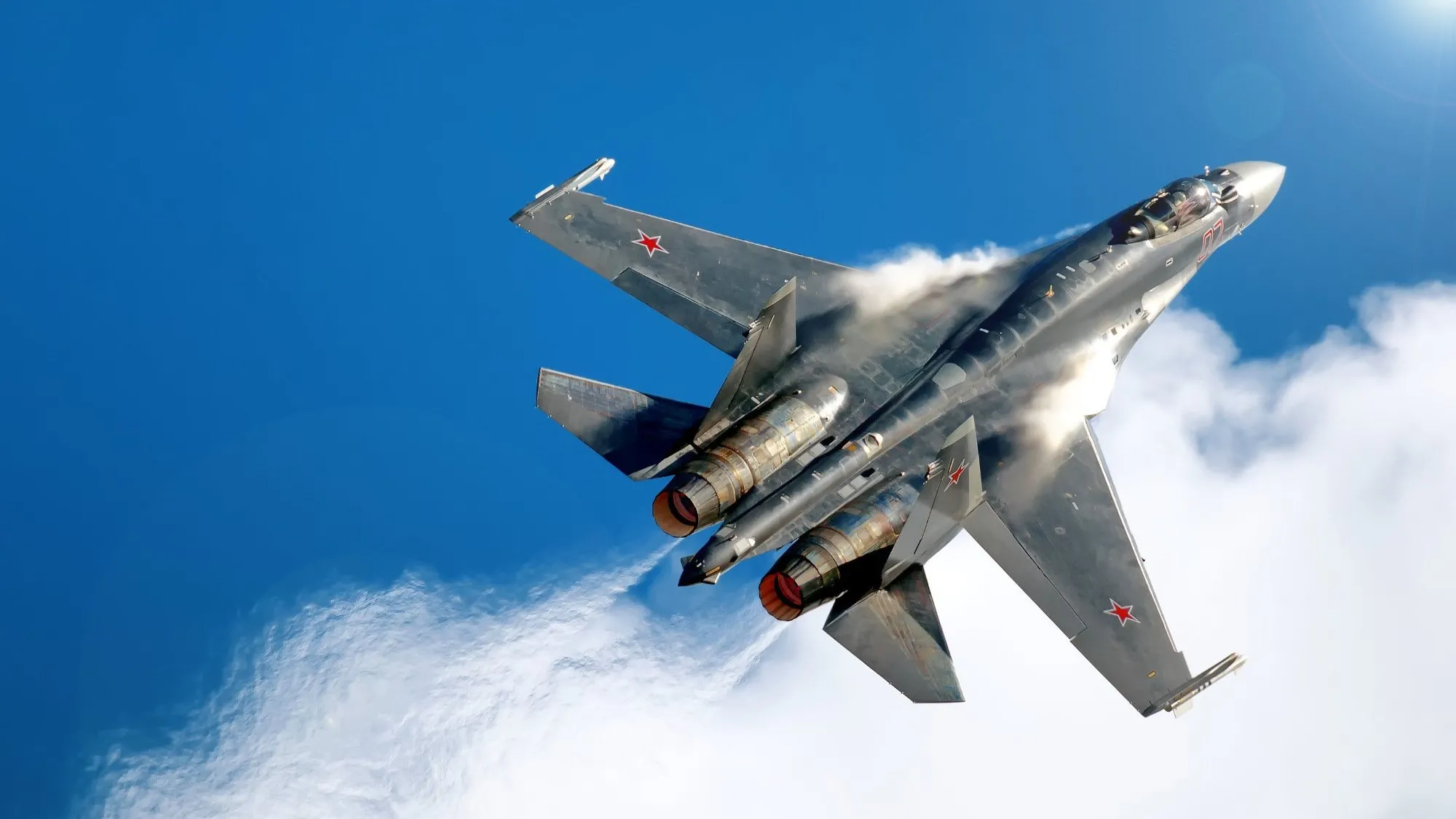 Ukraińcy złapali Su-35 w pułapkę. Użyli F-16 i baterii Patriot