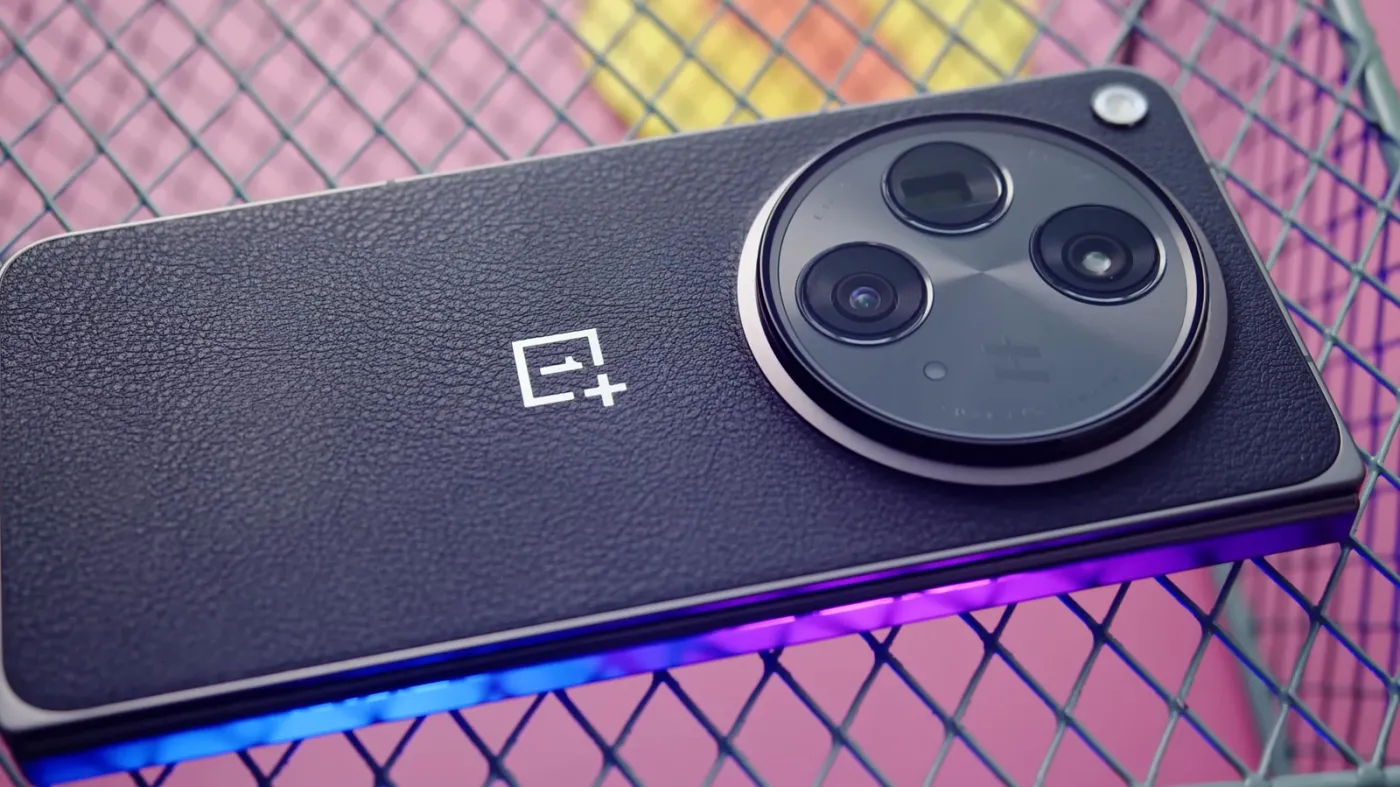 OnePlus wychodzi z Europy i USA. Smartphony znikają ze sprzedaży z powodu globalnych niedoborów chipów. Rozwój branży AI zaczyna zagrażać producentom elektroniki.