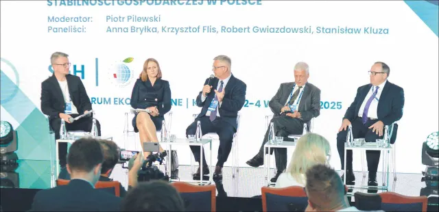 Gospodarka na krawędzi, dodatkowo osłabia ją nieprzewidywalne prawo