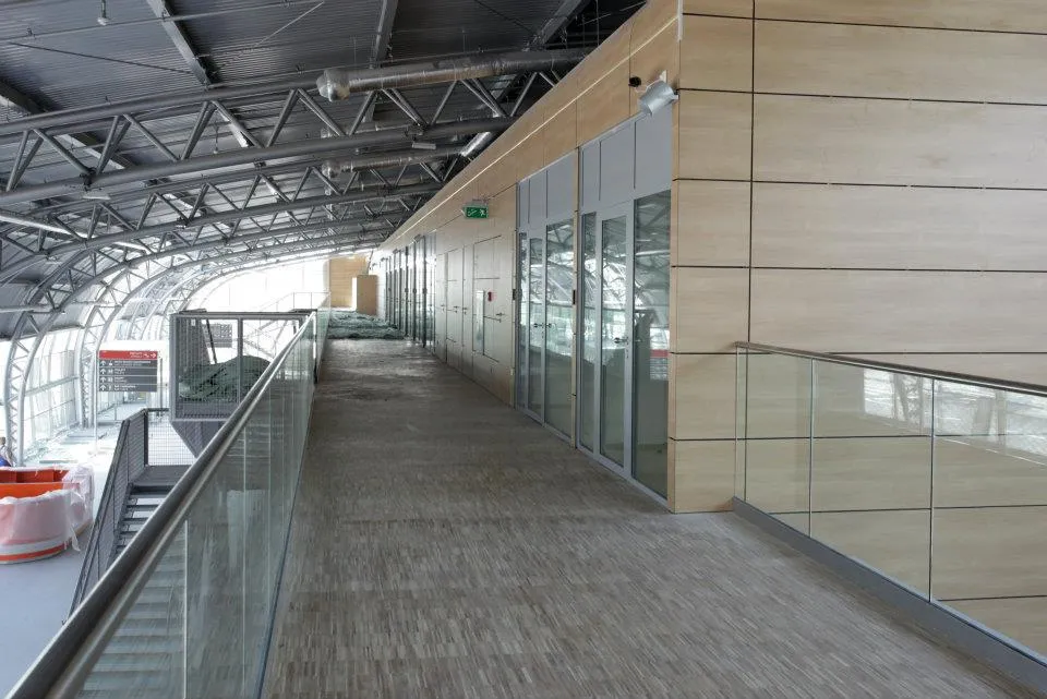 Kłopoty lotniska w Modlinie: będą decyzje personalne?