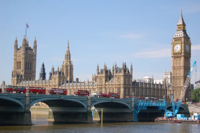 Czeki w Wielkiej Brytanii znikną z obrotu do 2018 r.