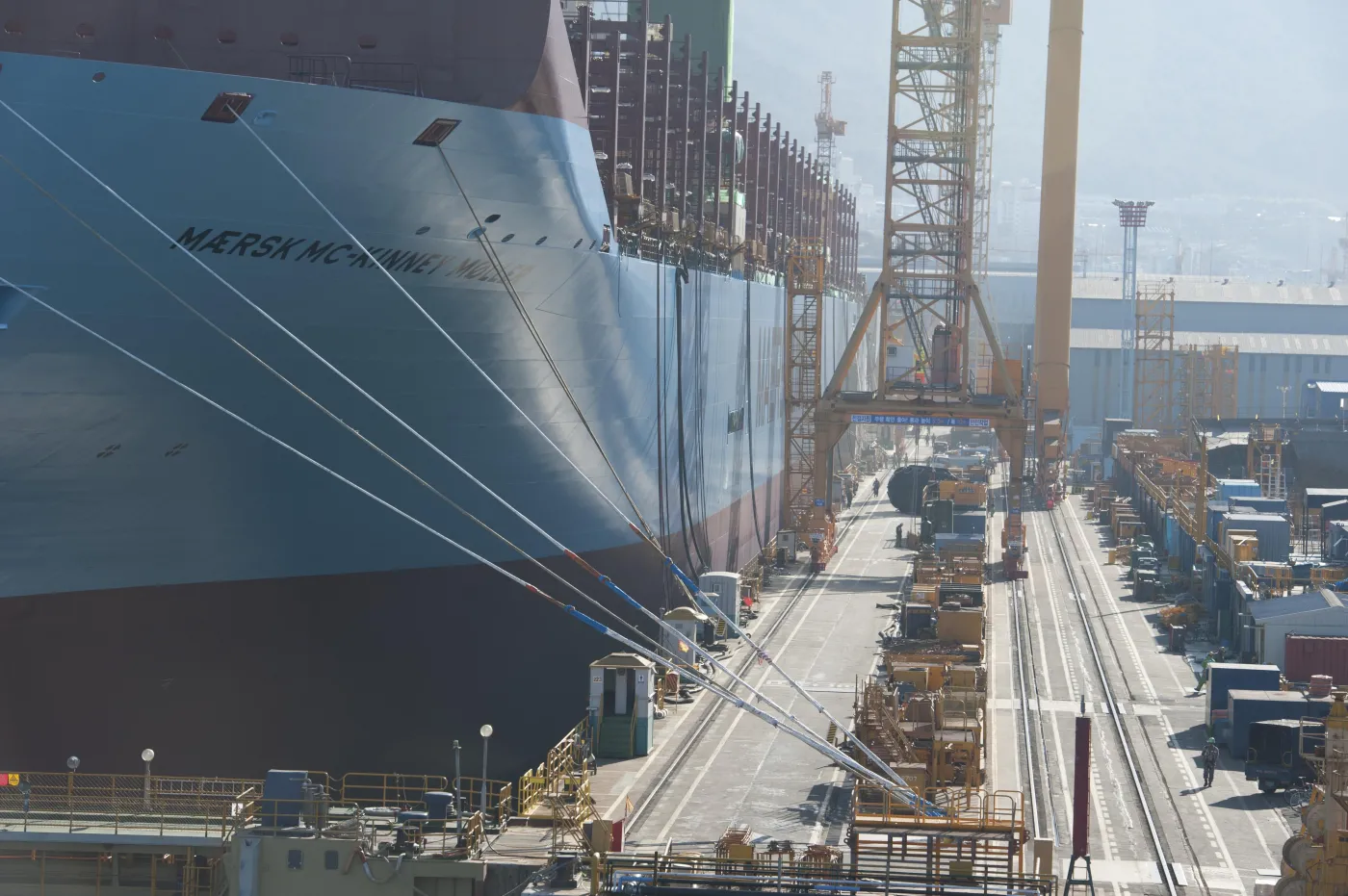 1448199-maersk-mc-kinney-m-ller-kontenerowiec.jpg