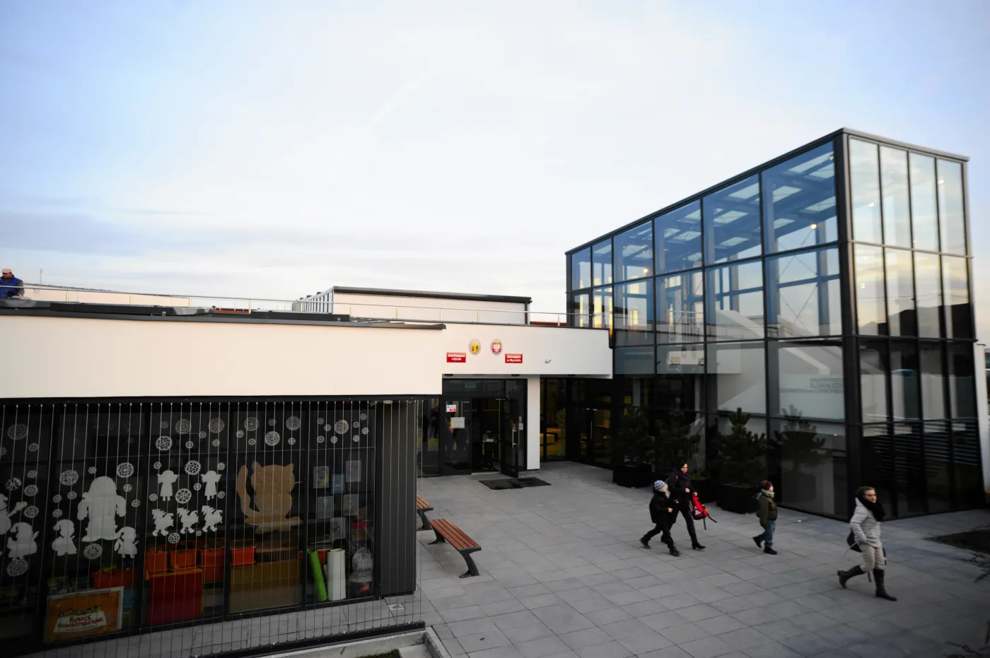 1603038-centrum-edukacji-i-sportu-w-mysiadle.jpg