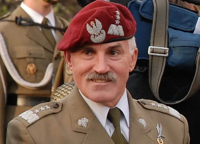 Gen. Bieniek: To robota zawodowców. Rakiety BUK nie mogli odpalić amatorzy