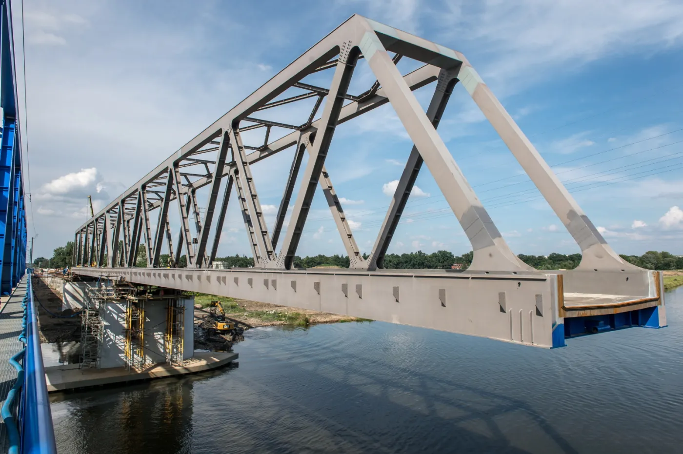 1872144-dobiega-konca-nasuwanie-650-tonowego.jpg