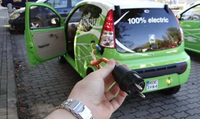 Dziennik.pl sprawdził! Romet zbudował i sprzedaje swój... pierwszy samochód