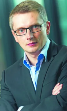2097912-tomasz-szubiela-wiceminister-spraw.jpg