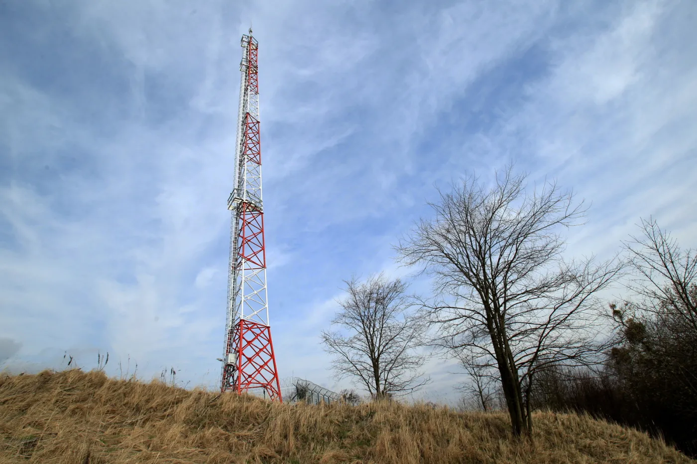 2138311-wieza-obserwacyjna-strazy-granicznej.jpg
