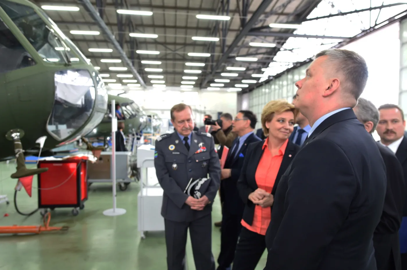2181741-wicepremier-minister-obrony-narodowej.jpg