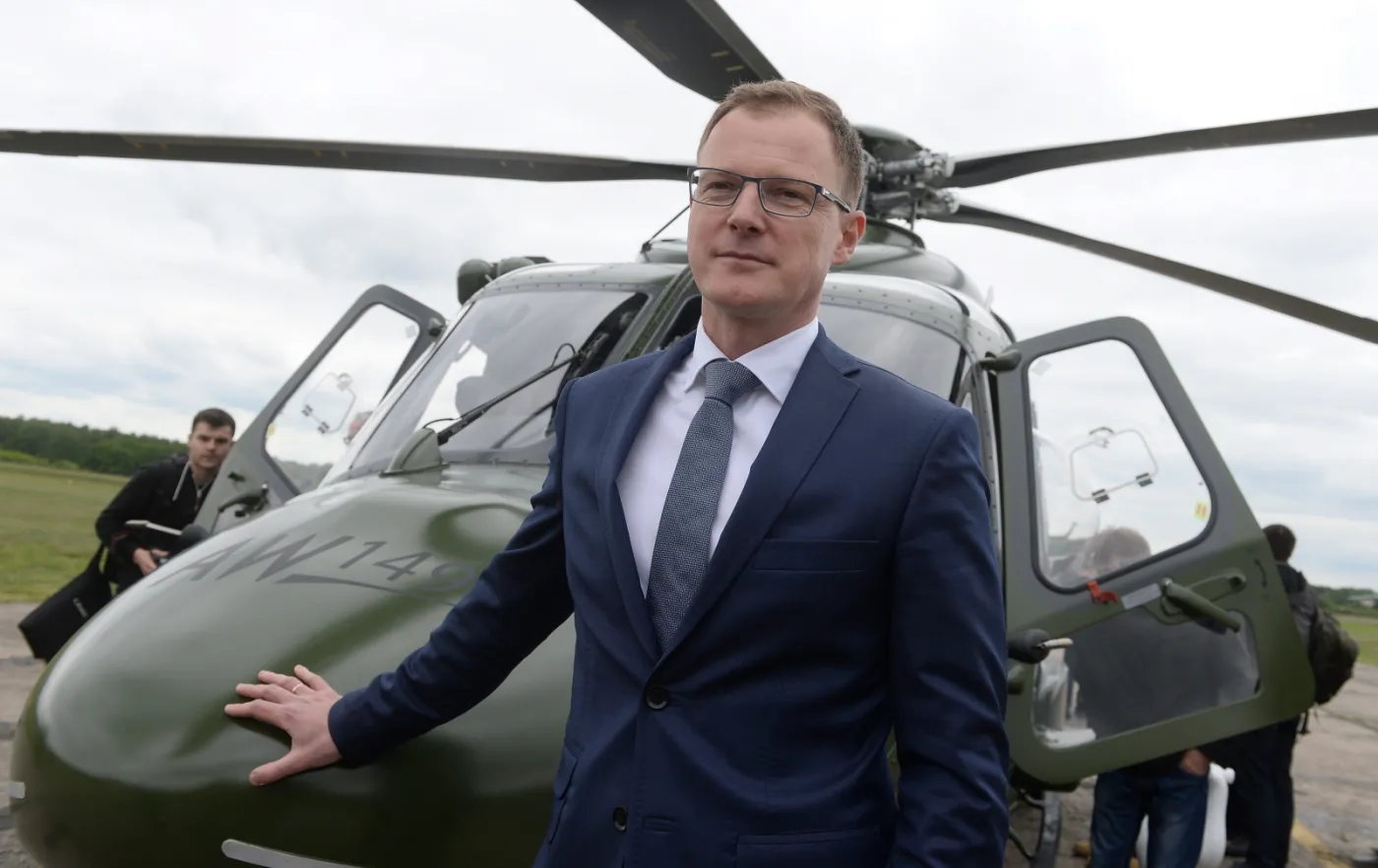 2188550-prezentacja-smiglowca-agustawestland.jpg