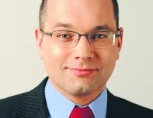 2228552-mikolaj-pietrzak-adwokat-absolwent.jpg