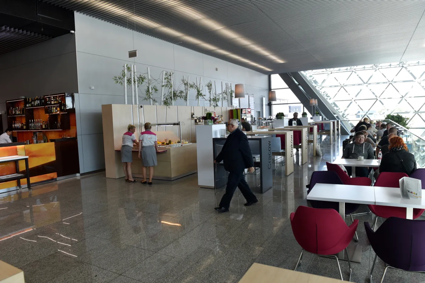 2322759-nowy-terminal-na-lotnisku-w-balicach.jpg
