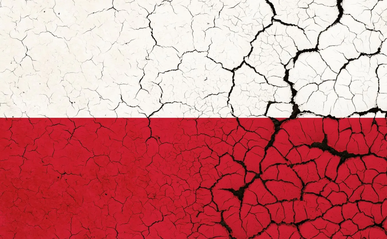 34 proc. Polaków gotowych opuścić UE? "Więcej pieniędzy już nie dostaniemy"