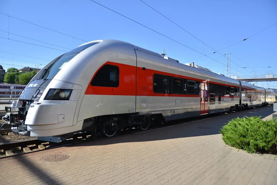 Spalinowy pociąg 730M dla Kolei Litewskich
