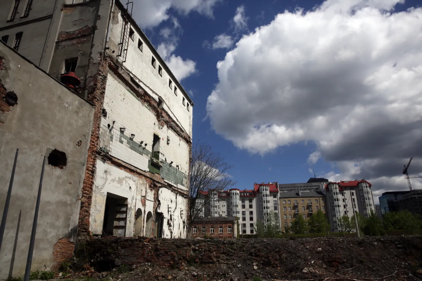 2932500-teren-bylych-browarow-warszawskich.jpg