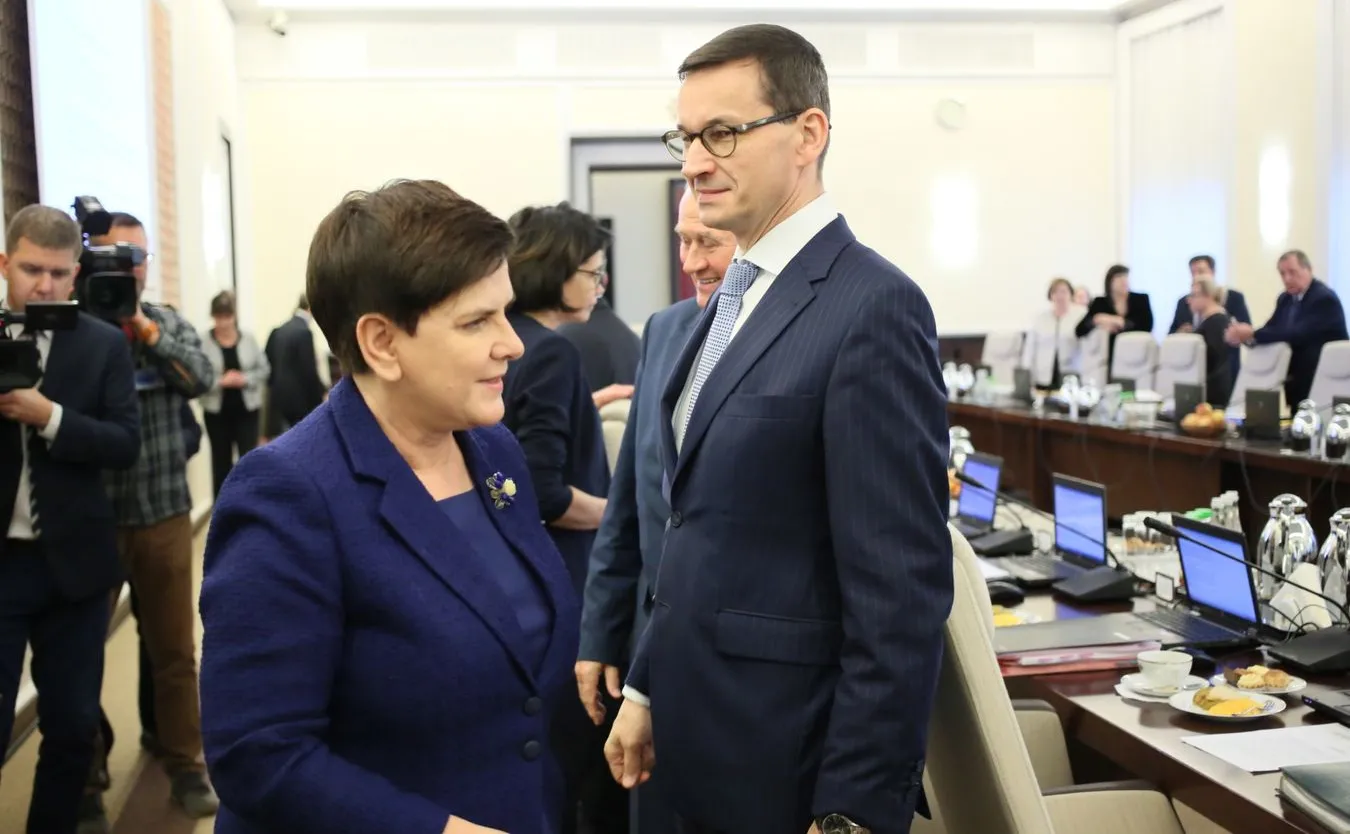 Z jednej strony nadwyżka, z drugiej rosnący dług. Co się dzieje w polskim budżecie?