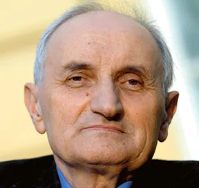 3285052-prof.jpg