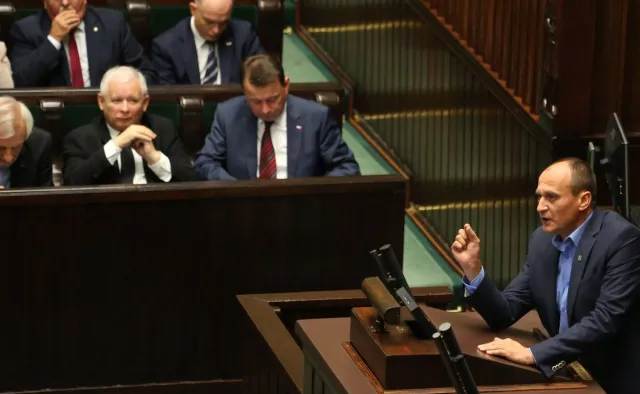 Kukiz'15 stawia PiS warunek: aneks do Nowego Ładu