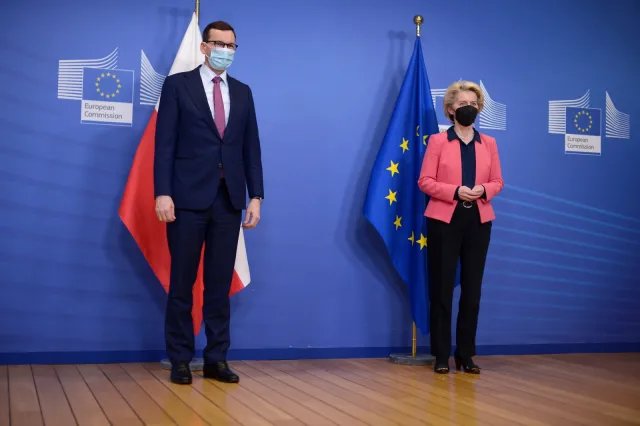 Morawiecki: Szefowa KE lepiej rozpoznała destruktywną rolę Rosji w obszarze szantażu gazowego