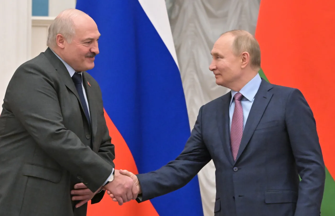 Putin i Łukaszenka kontynuują "sprawdzian sił reagowania" na Białorusi