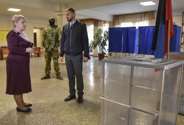 Rozpoczęło się "referendum" na terytoriach okupowanych Ukrainy. Co o nim wiemy?