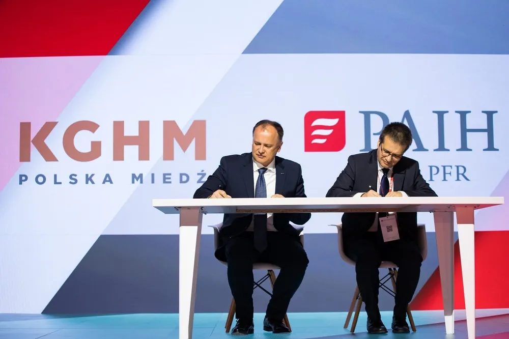 Wspólnie dla rozwoju polskiej gospodarki – KGHM podpisał porozumienie z Polską Agencją Inwestycji i Handlu