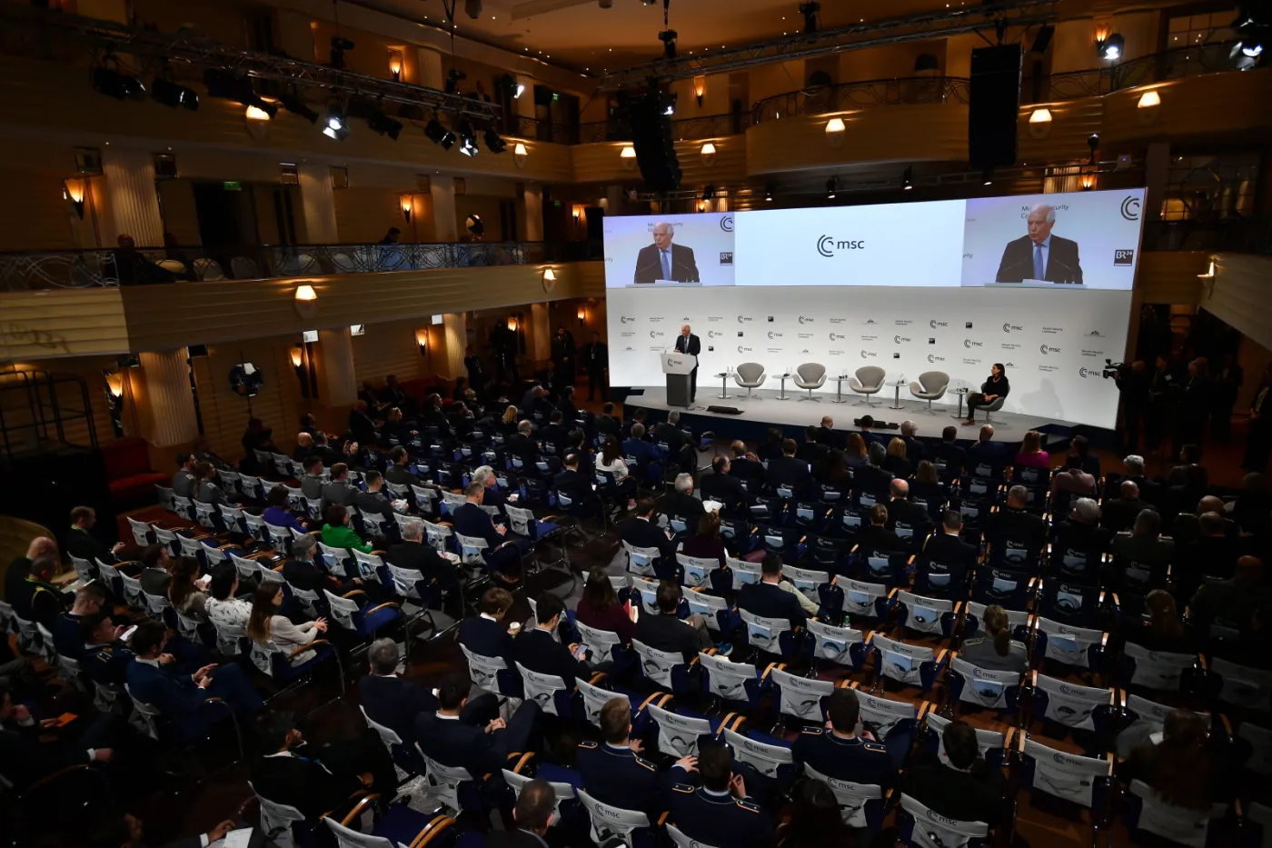Chiny chcą przedstawić plan pokojowy dla Ukrainy. Biden w Warszawie wyśle czytelną wiadomość