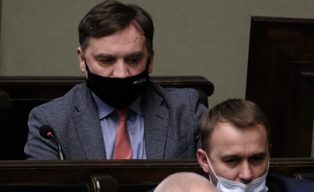 Ziobro: SP nie może brać odpowiedzialności za anarchizację, zakorkowanie i rozpad polskich sądów