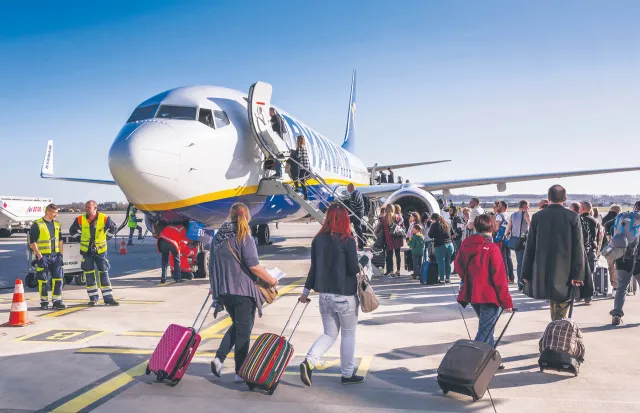 Ryanair zdystansował LOT. Irlandzki przewoźnik zapowiada uruchamianie kolejnych połączeń