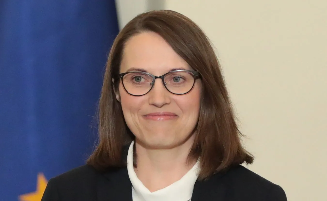 Rzeczkowska: Banki powinny bardziej aktywnie proponować frankowiczom ugody