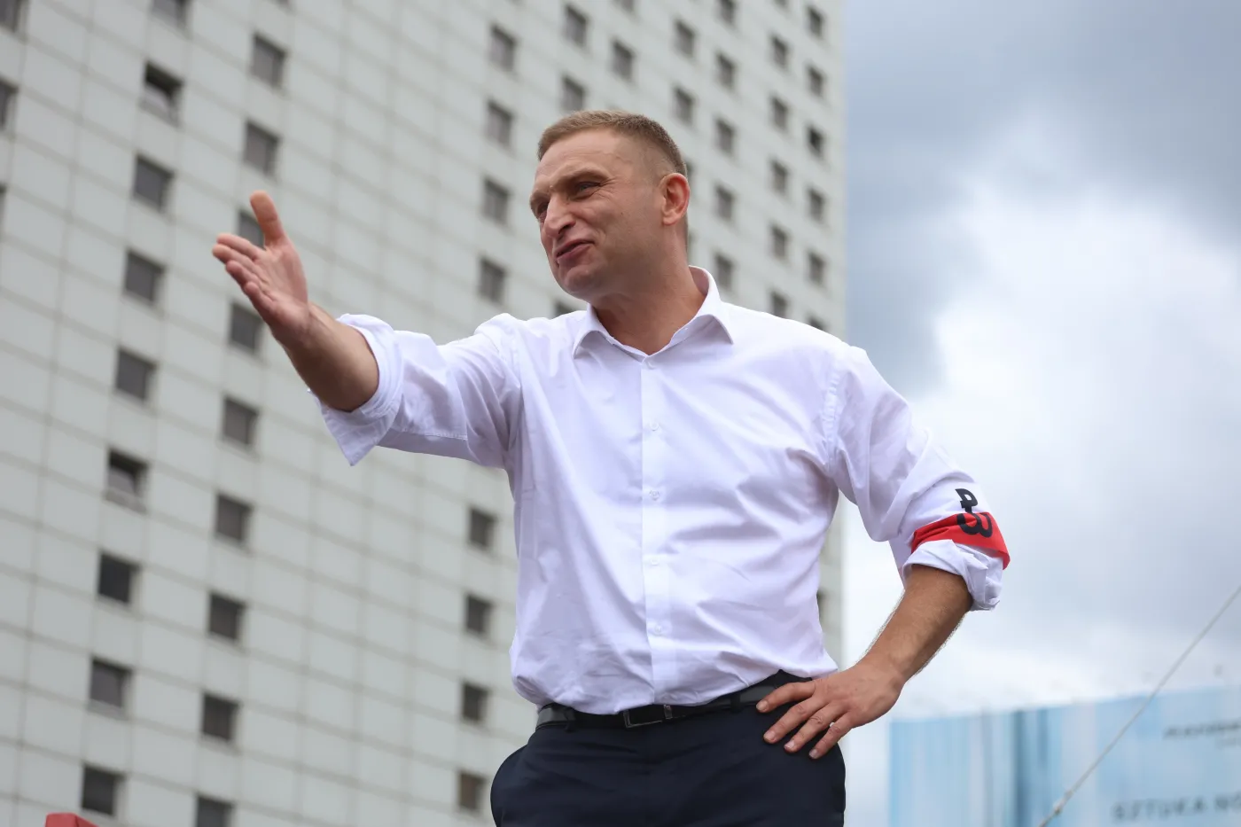 R. Bąkiewicz: Składam pozew przeciwko Agnieszce Holland i Maciejowi Stuhrowi