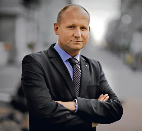 KRS wzywa premiera i Bodnara do anulowania decyzji. Chodzi o Barskiego