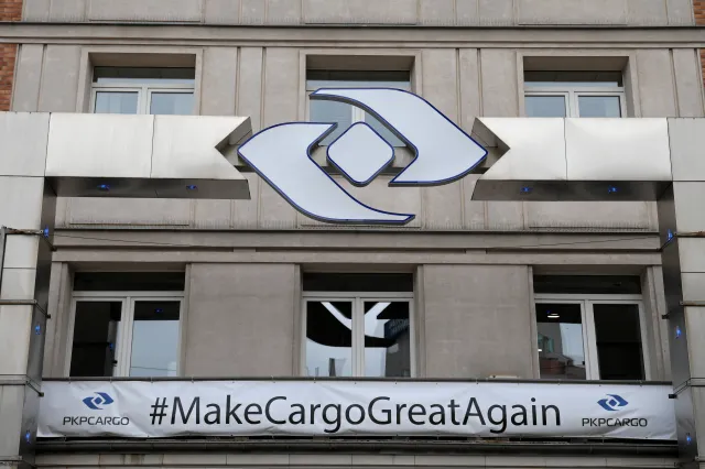 Zwolnienia w PKP Cargo. Zwrócili się do Donalda Tuska