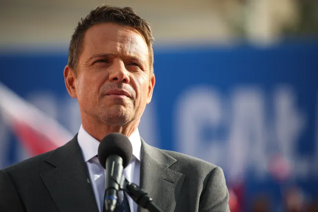 "Ewidentny błąd sztabu". Trzaskowski się tłumaczy z udostępnienia danych Jerzego Ż. oraz odcina od kontrowersyjnych reklam w internecie