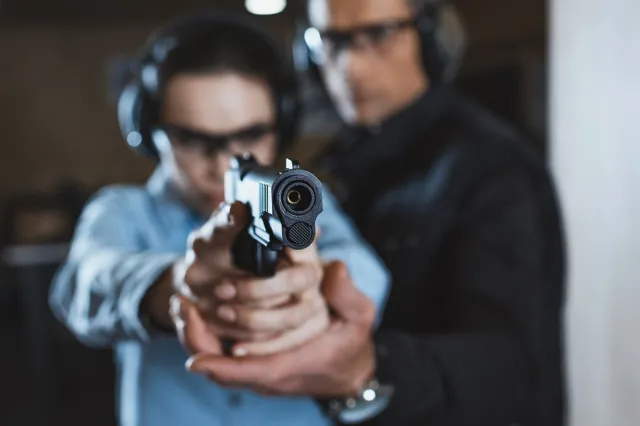 Polacy masowo chcą strzelać. Zaczyna dochodzić do nieprawidłowości [WYWIAD]