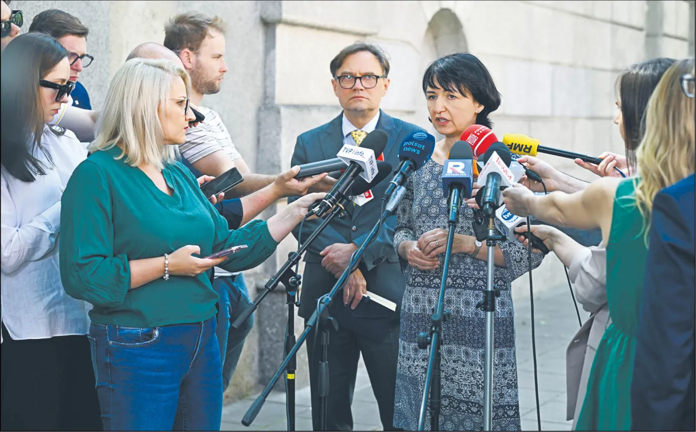 MSZ kluczy w sprawie ewakuacji Polaków