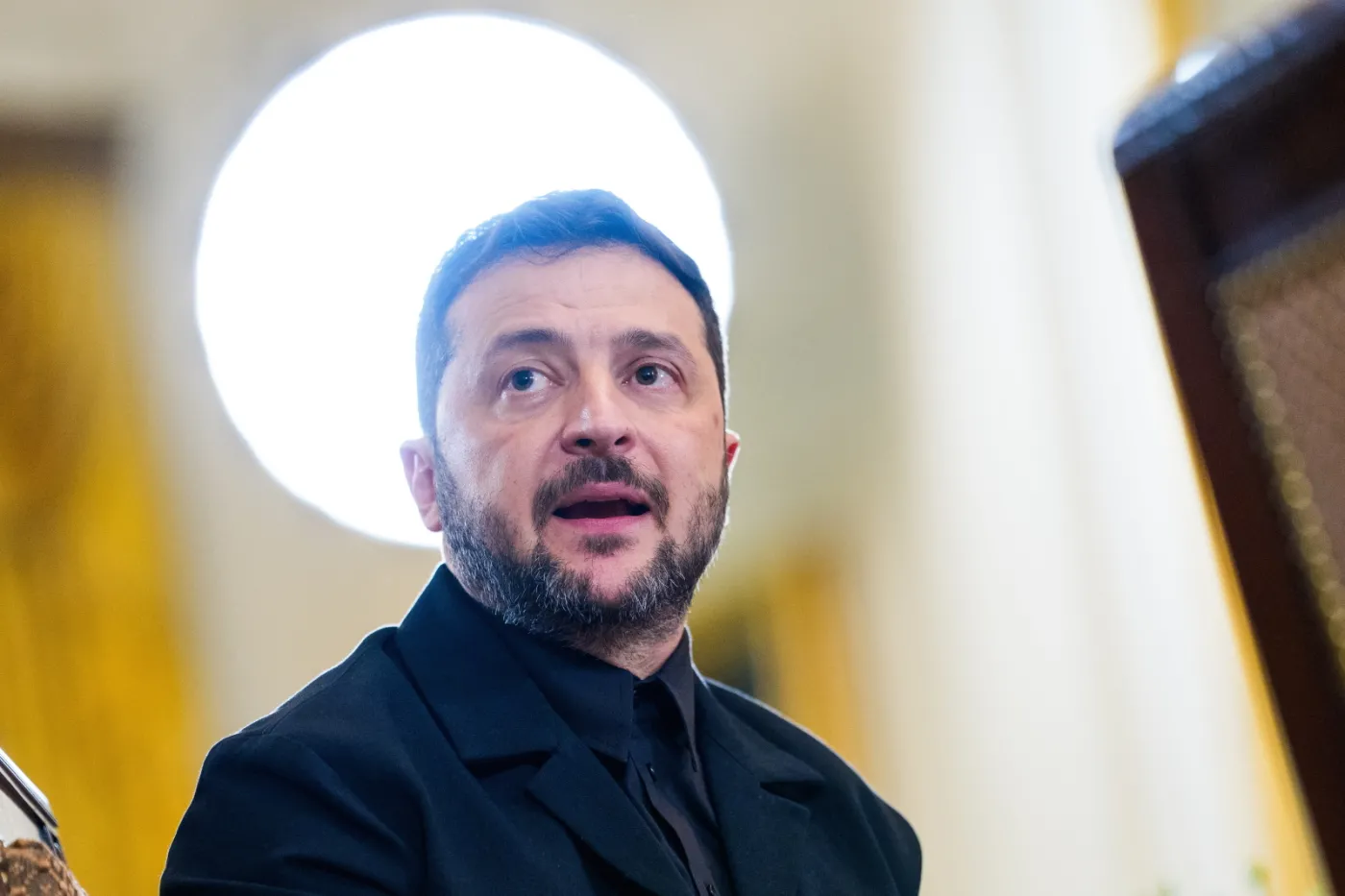 Rozmowy pokojowe Ukraina–Rosja? Zełenski: Terytoria omówię z Putinem