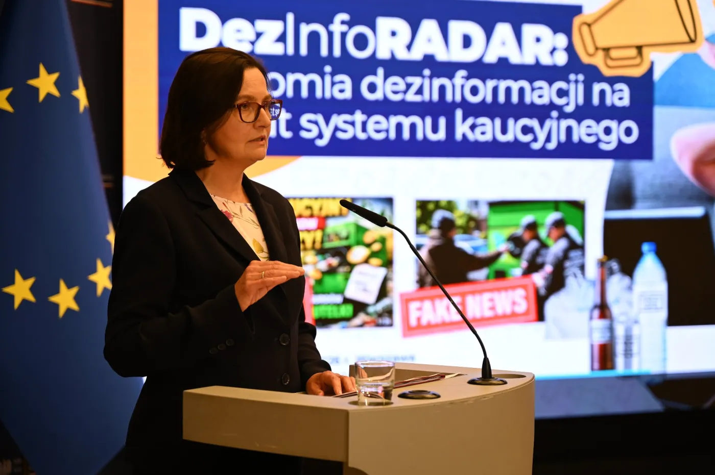 Anita Sowińska, wiceministra w Ministerstwie Klimatu i Środowiska, podczas konferencji o systemie kaucyjnym