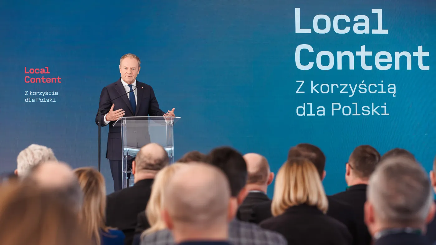 2026.04.09 Łysomice, premier Donald Tusk podczas inauguracji projektu „ Local Content . Z korzyścią dla Polski”